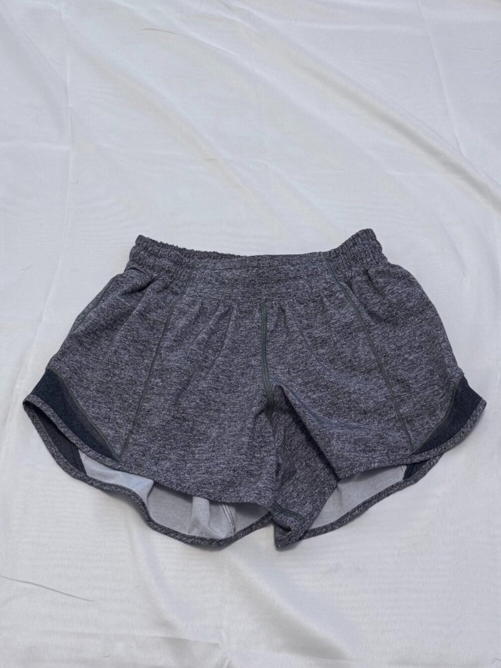 Lululemon Hottie Hot High Rise 4” Shorts Heather Lux Multi Black Size 4 Tall